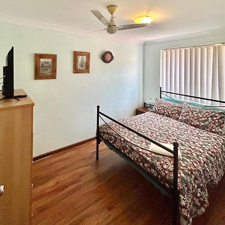 Geraldton Holiday Unit With Free Streaming Bagian luar foto